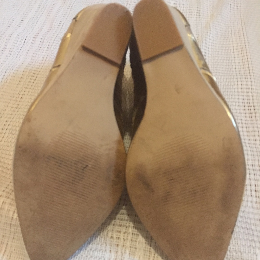 June By June Ambrose Gold Wedges - Picture 5 of 7